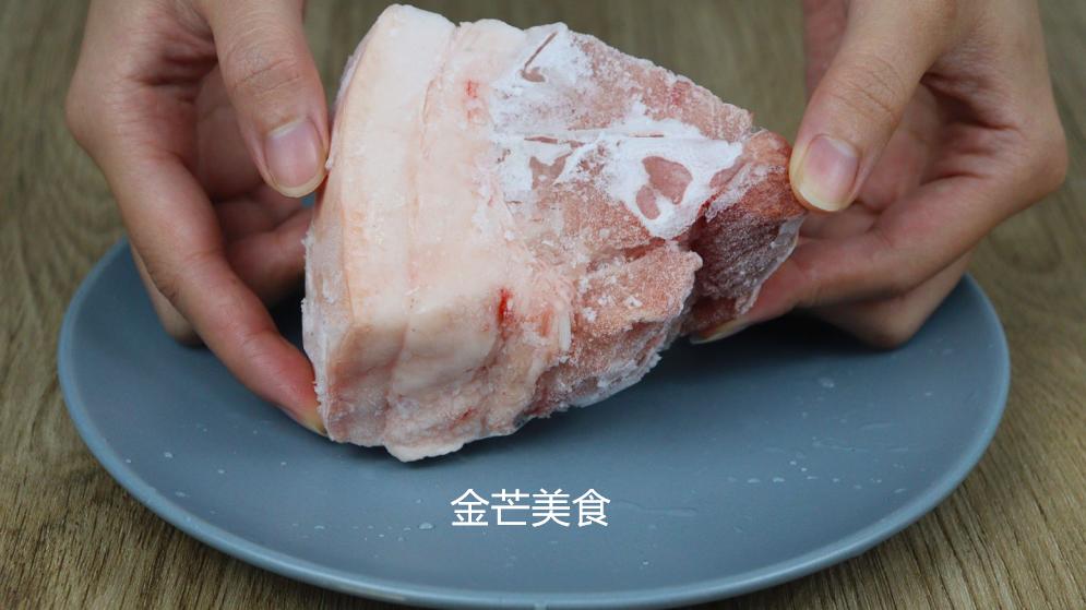 猪肉|冷冻肉别直接用水泡了，教你一个小方法，快速解冻又新鲜，真实用