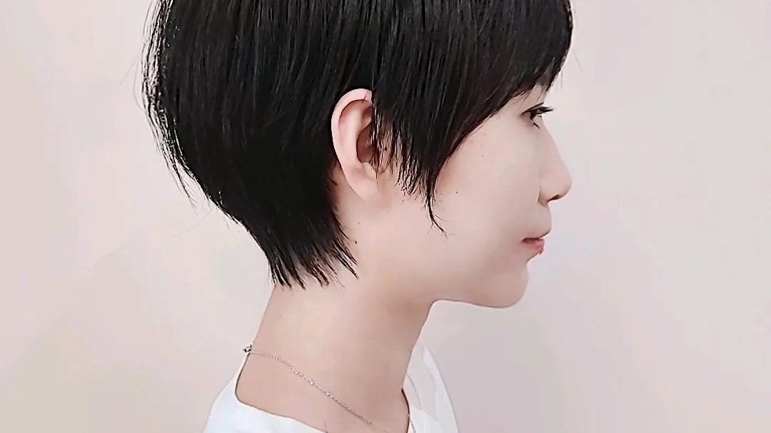 春夏穿搭|女士短发别乱剪，我推荐这4种，剪完让你大不一样