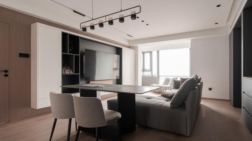 老破小变身时髦家园，坐拥外滩赏景绝佳视角，邻居看了都羡慕