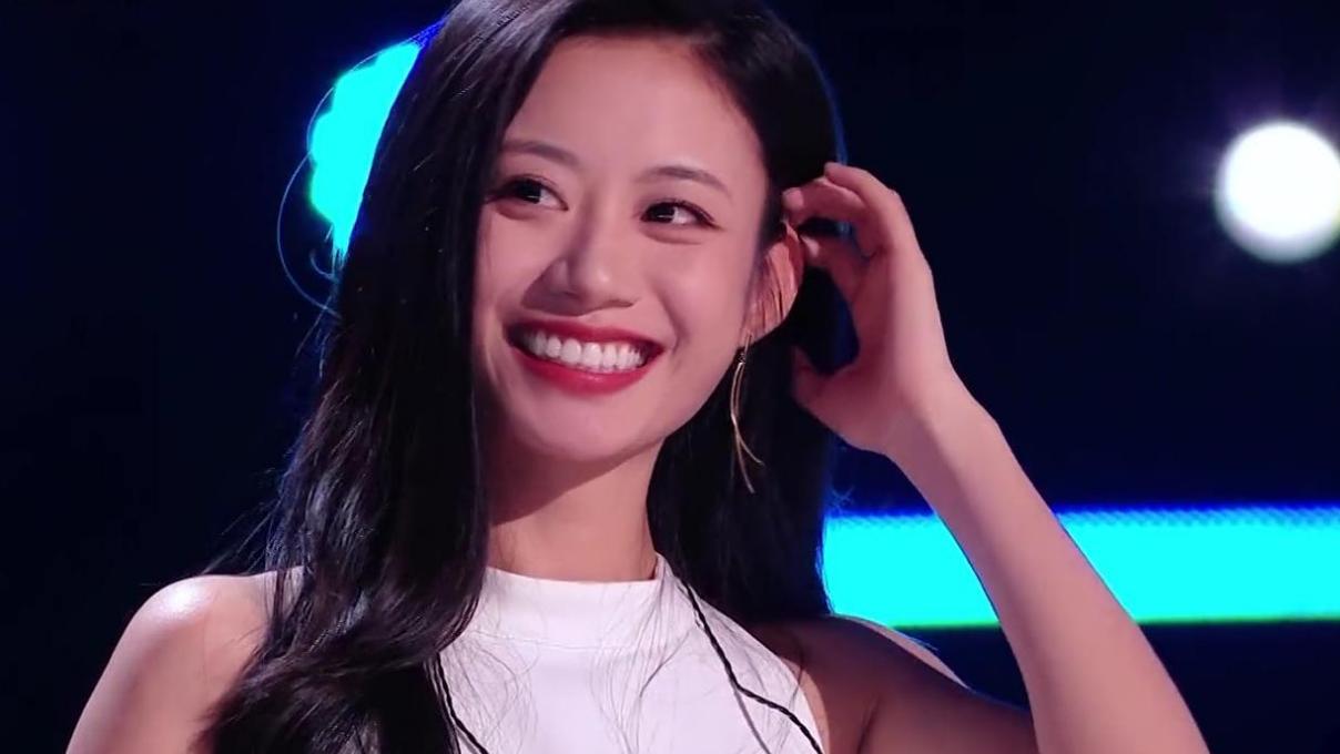 王菲|伍珂玥自身条件出色，且有其他因素影响，才能拿到“好声音”冠军