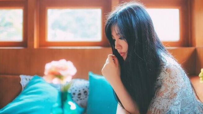 呼延子怡 晚婚看八字，官杀混杂的命格，晚婚才能遇到真爱