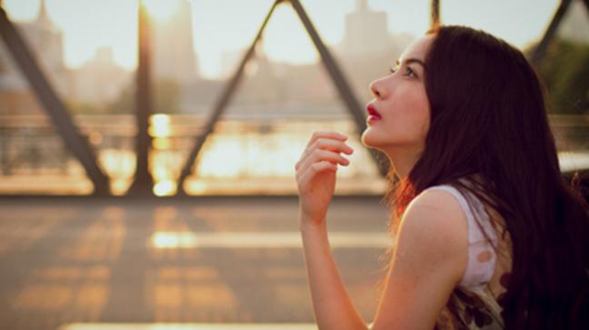 晚安墨然 写给女人的忠告：再爱一个人，也不要为对方做这些傻事