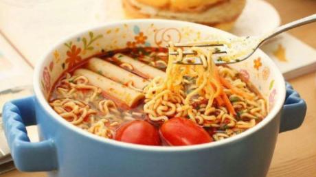 泡面|国产好吃的方便面有哪些？这四种许多人喜欢吃，看看你吃过哪一个