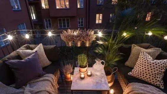 看了别人家的阳台，我家里的阳台一定的是假阳台！