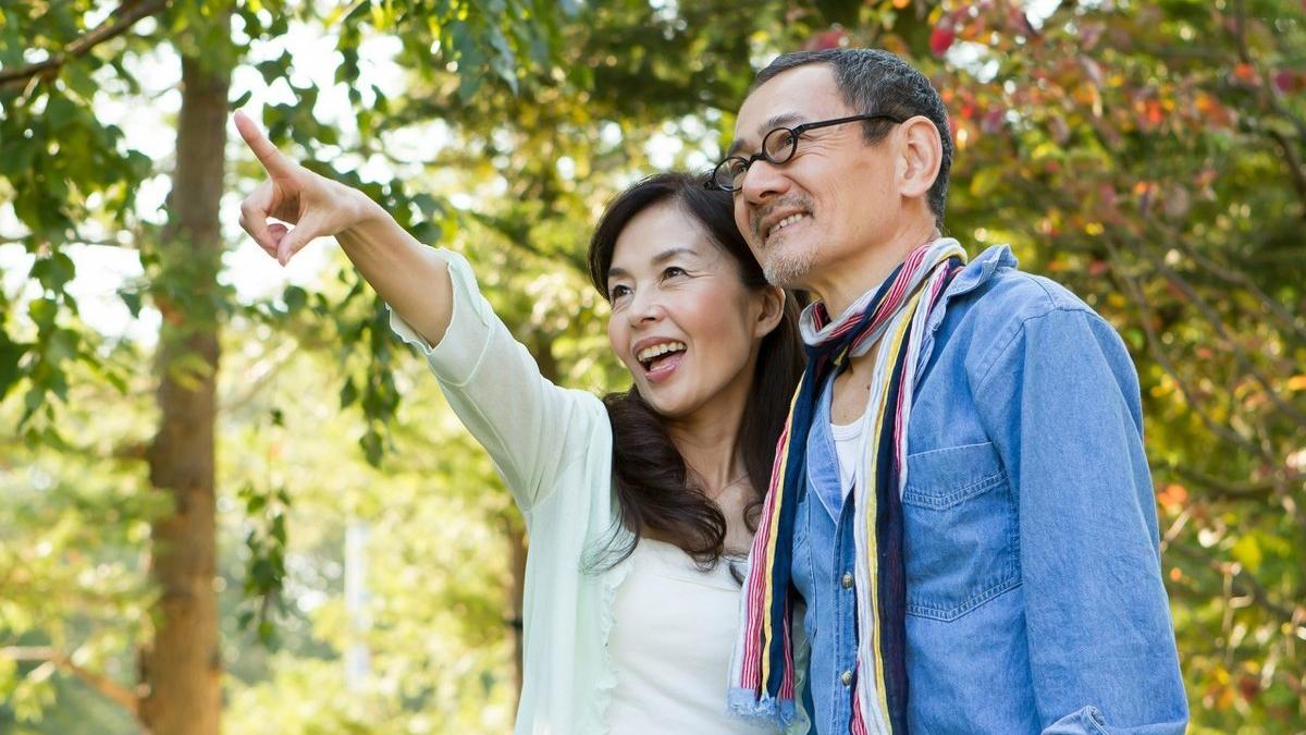 晓枫情感|让他们告诉你，中年夫妻，到底谁更离不开对方？