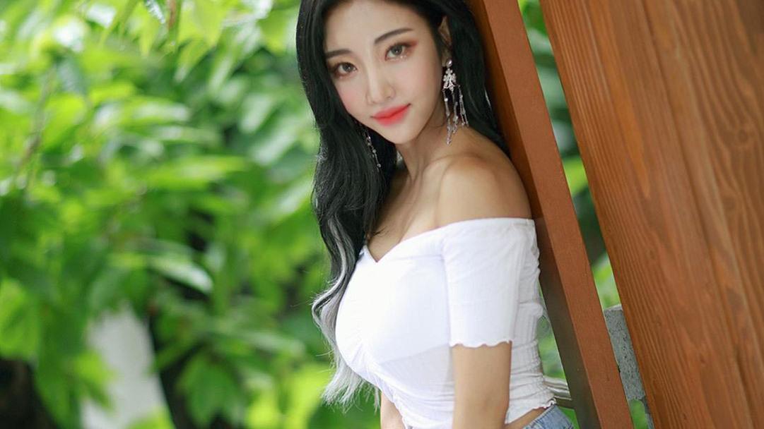奶虫文案馆 爱过的都拥有，哭过的不回头