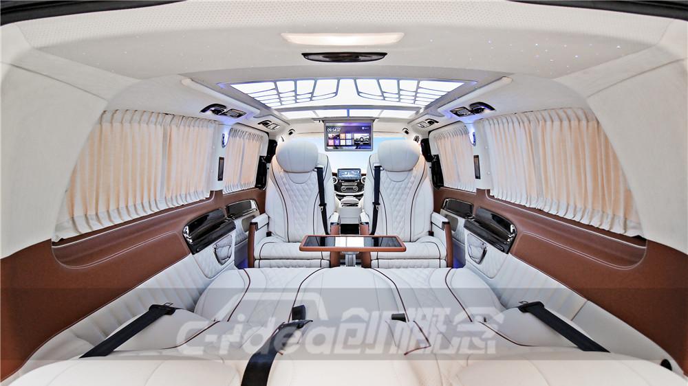 奔驰威霆七座内饰改装，超大空间设计+电动沙发床