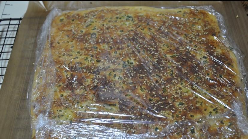 肉松|你爱吃肉松吗？自制香葱肉松面包卷，松软又美味