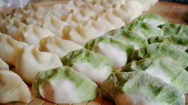 韭菜|做韭菜馅饺子，放料有讲究，记住“两放三不放”，饺子鲜香十足