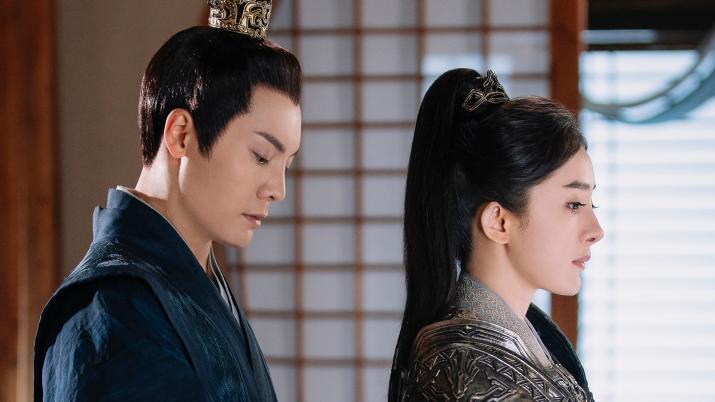 杨幂|《斛珠夫人》热度飙升，杨幂演少女有争议，42岁女配美到观众