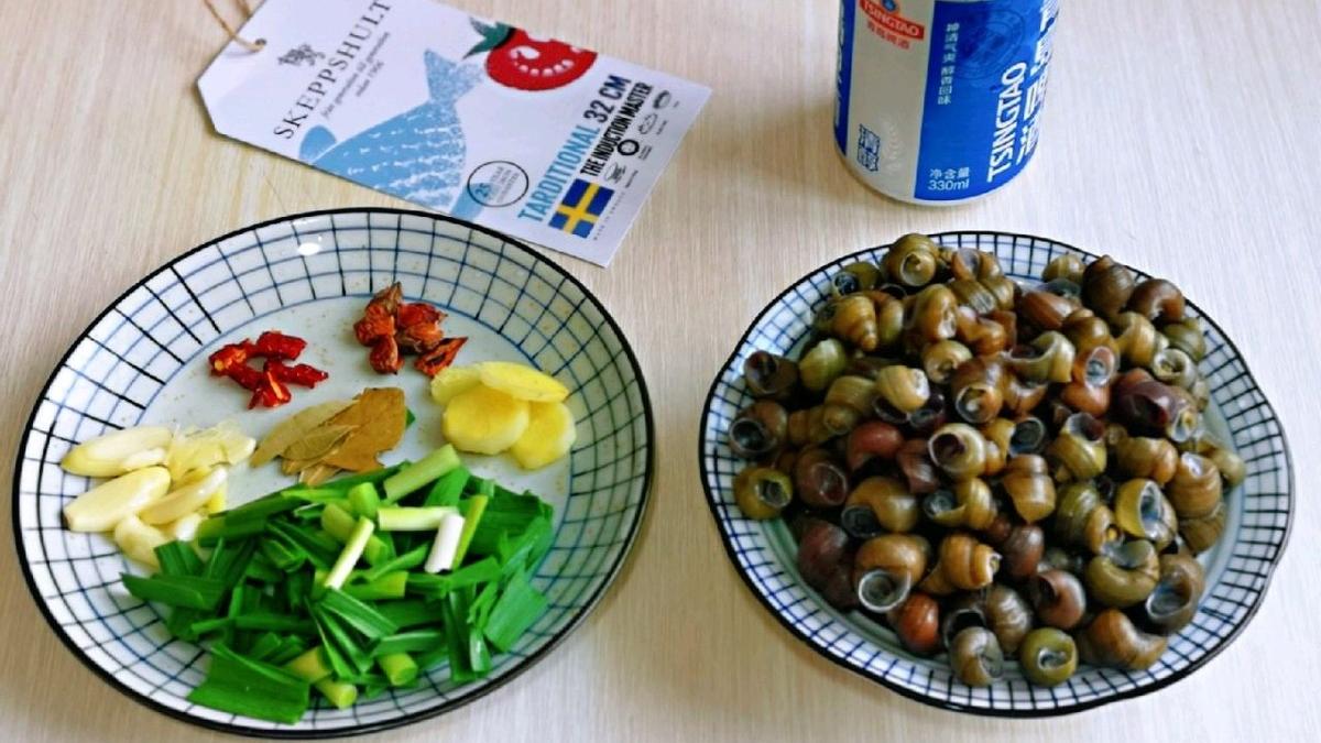 酸奶|一瓶啤酒，爆炒一锅香辣啤酒炒螺蛳，一口一个，“嗦”的过瘾