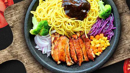 乌鲁木齐|一碗必高林，用铁板饭悄悄占据吃货的心