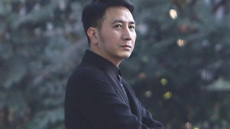 柠重呀|靠亡妻朱小贞，林生斌到底有多富裕，借亲戚数百万房价13万一平