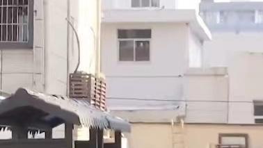 杭州一小区业主野蛮装修，致整栋楼房成危房，其他住户：希望重建