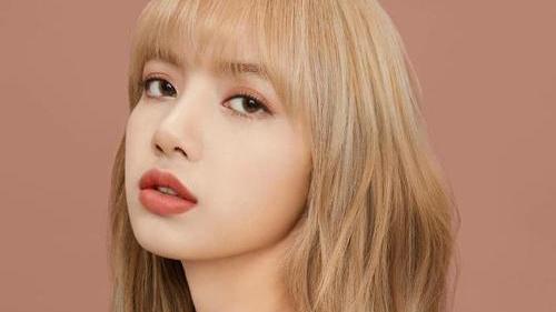 紧身裤 依雪抗衰可盐可甜的人间芭比Lisa，教你如何从普通人一路破茧成蝶