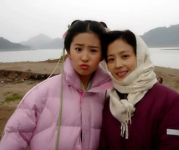蜗牛研究僧|女孩-人妻-母亲，这三阶段赋予了女人的一生