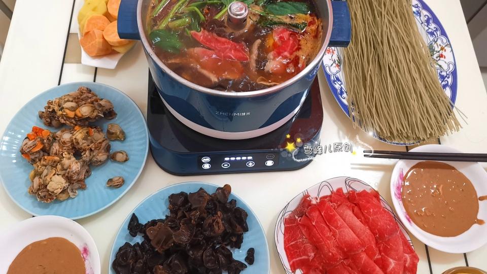 火锅|冬天，在家吃火锅花100块钱，比出去吃实惠太多了，鲜香美味真暖和