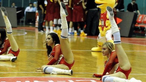 多花冠怡宝|无望的男篮脑洞大开异想天开了，居然也考虑归化，如此更像男足了