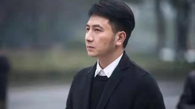遇见子鱼|林生斌现任频频发文晒幸福，网友：低调点吧，不要再刷存在感了