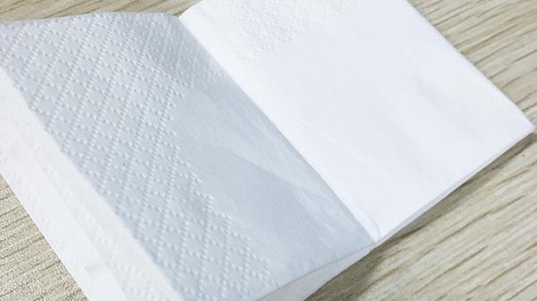 选纸巾有讲究，餐巾纸、厨房纸、卫生纸各有不同，别随便混着用