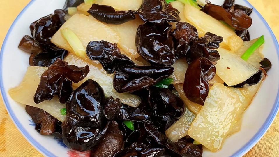 山药|秋天，吃莲藕不如吃它，经济又实惠，营养丰富，简单一炒全家爱吃