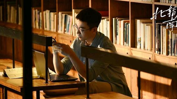 木子默|《北辙南辕》冯希，用十年青春陪穷小子考博，其实他早就不爱你了