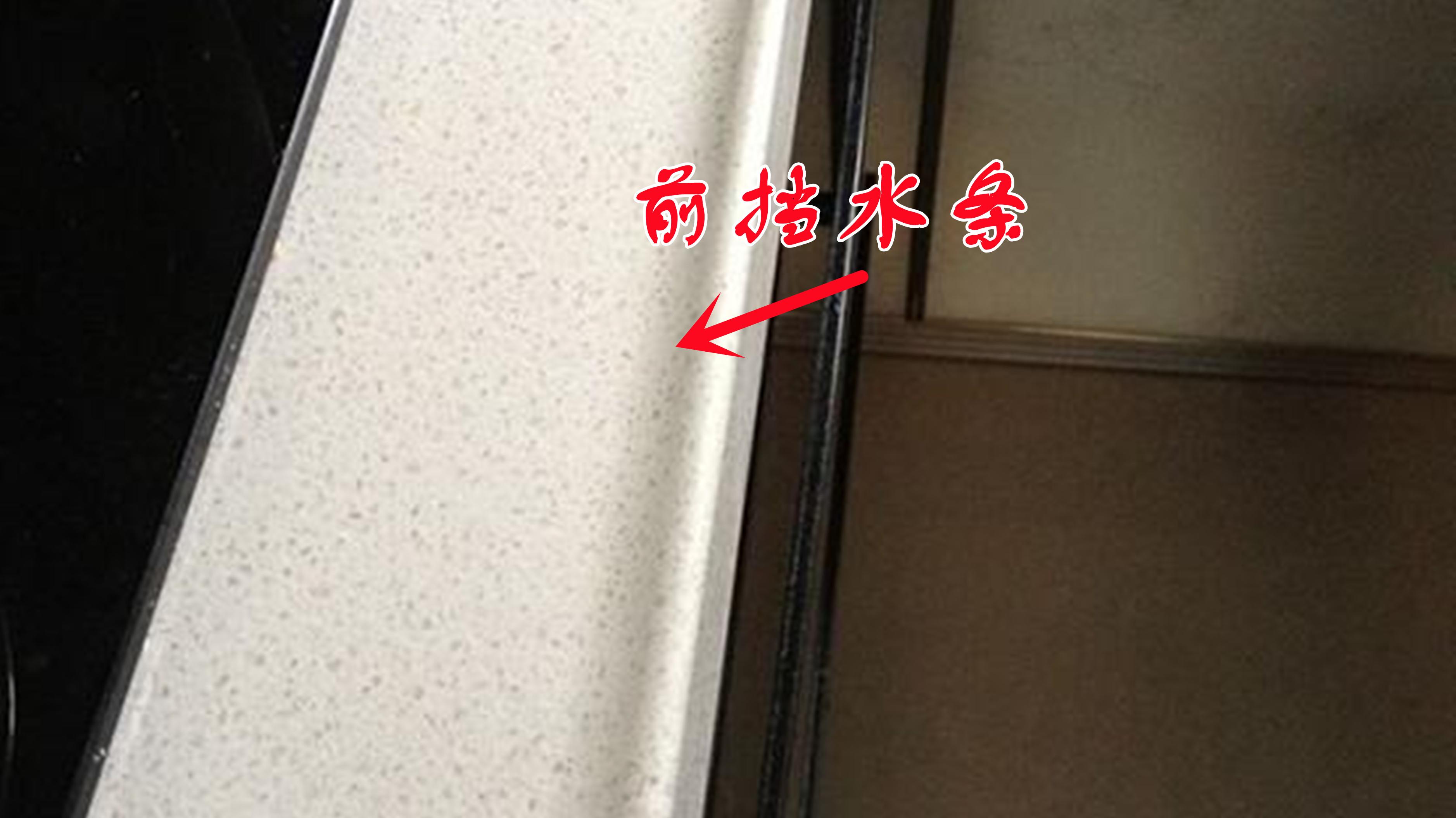 合肥李秀玲设计师|在给厨房定制操作台时，水槽加工处理内部砌矮台，置物沥水真顺手