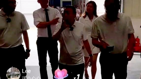 柠重呀|于月仙去世后，赵本山女儿球球暂停直播，潘长江做法被骂太薄情