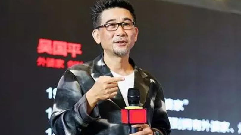 和面|从不起眼的小摊，到身价过亿，拥有上百家餐厅，秘诀就是“玩”？
