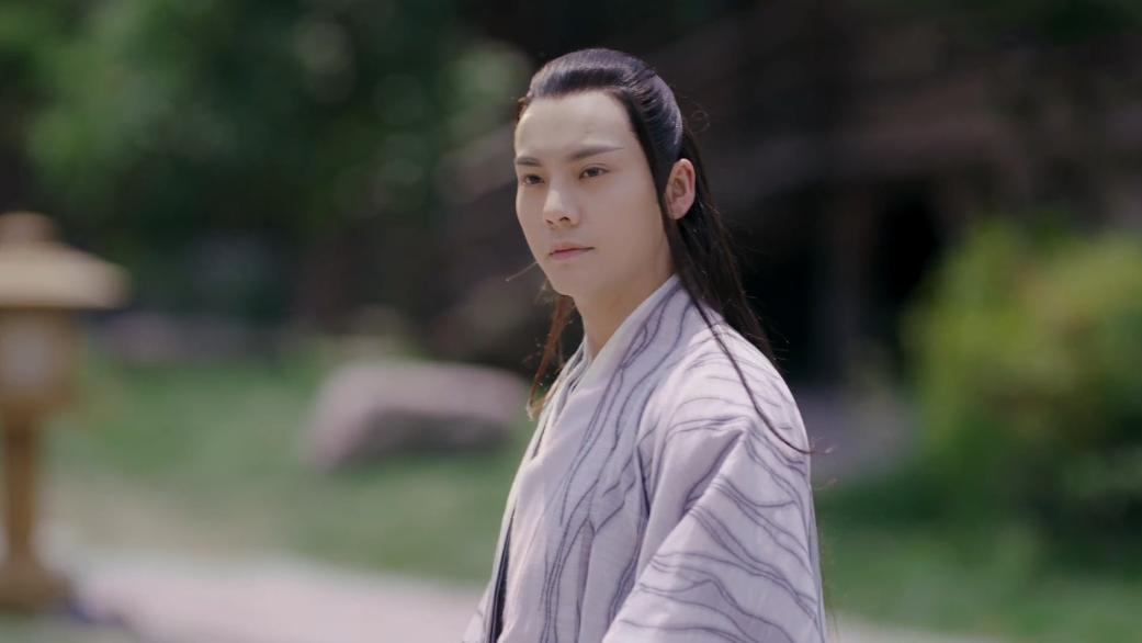 迪丽热巴|古丑的原罪？陈伟霆龙须刘海造型遭差评，迪丽热巴也曾因它翻车