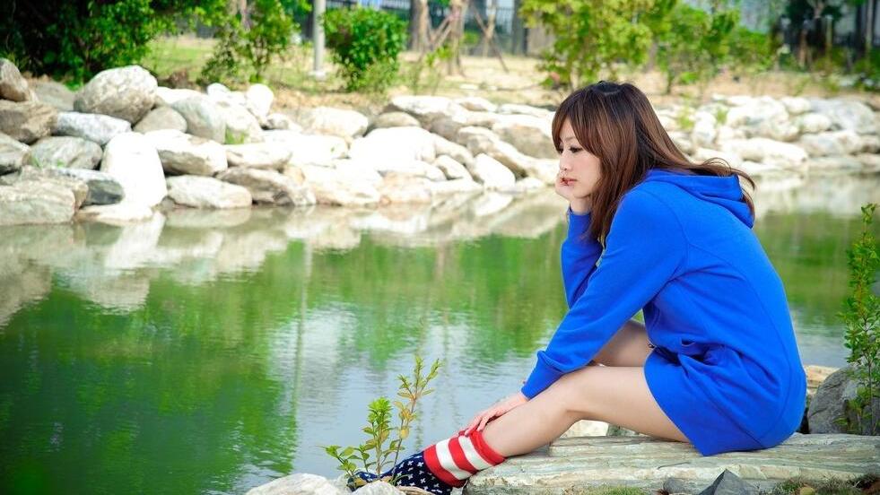 半颗糖的爱 怎样做才能让他更爱我？你怎么看？