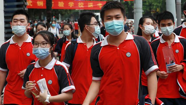 雪落无尘谈|梁建章提议“取消中考”，将初中和高中合并，读4年直接考大学