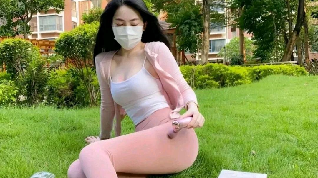 小妮的故事 暗恋就是始于心动，终于心痛！