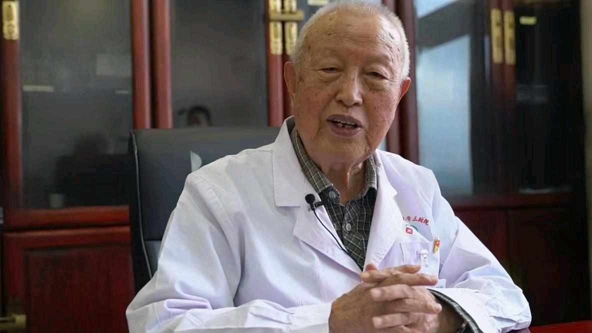 医生|名医张磊，主张“方精、药少、量小、效奇”，被称为“人民医生”