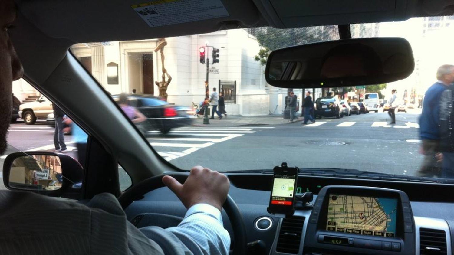 小米科技|小米低电量用户优先打车，插华为的队，还是小米粉丝的队？