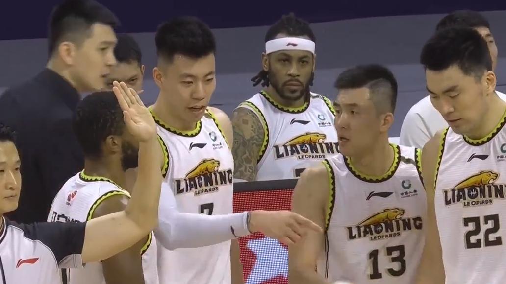 山西男篮|太残暴！张镇麟上演单臂炸筐，郭艾伦大爆发，辽宁山西精彩一战