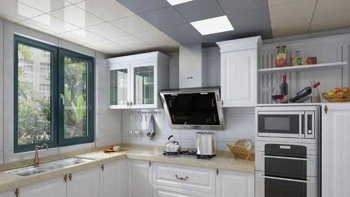 厨房先装橱柜还是先贴砖？头一次装修搞不懂，太多人装反了