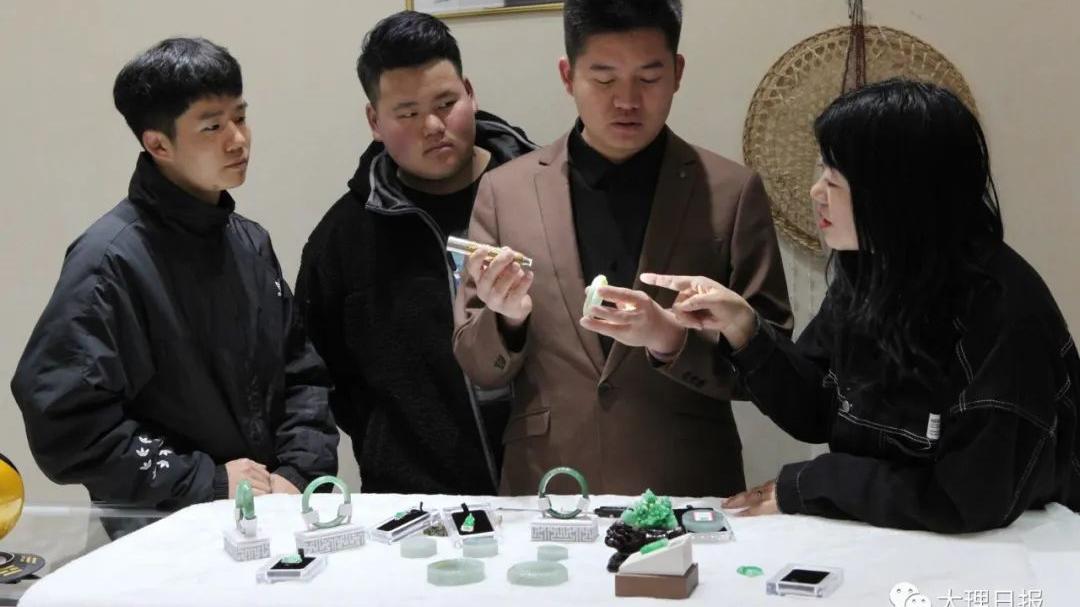 玉雕|余涛：成为一个真正的玉雕师，要不断丰富自己的艺术修养