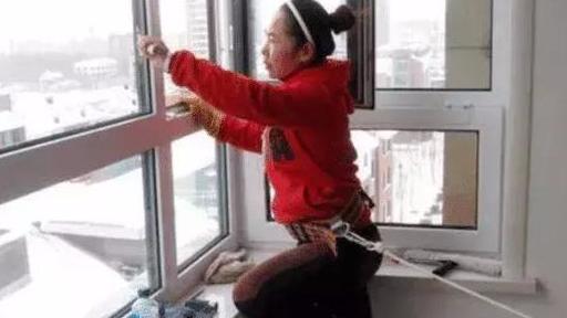 好在师傅的提醒，不然我还以为，新房通风就是把窗户打开呢