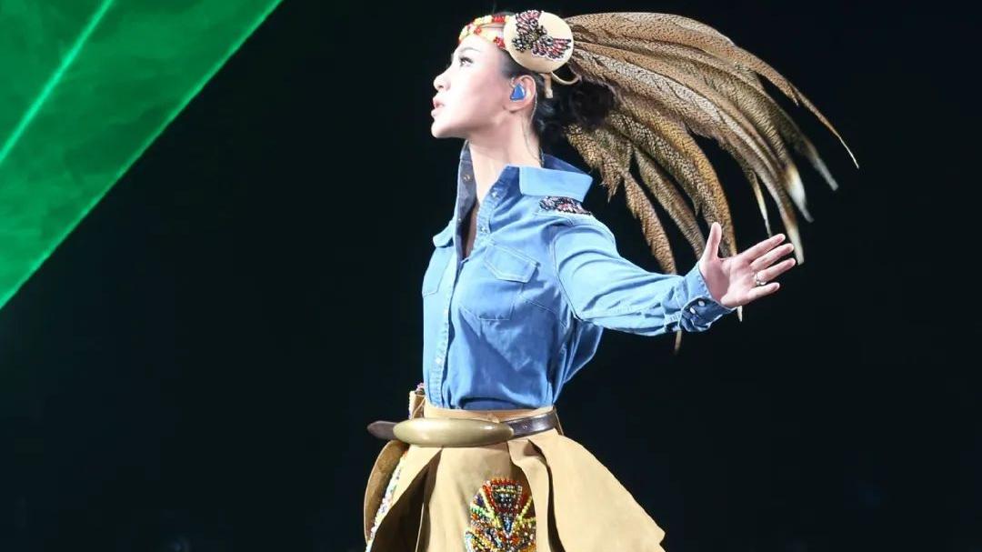 周笔畅|被杨幂公开骂“土”2年后，36岁周笔畅「打脸」整个娱乐圈