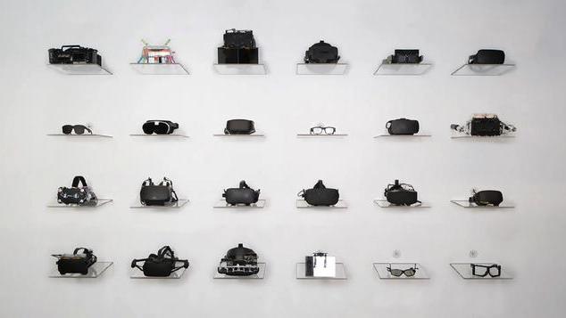 5G|扎克伯格罕见亮家底，脸书居然开发了这么多VR头显