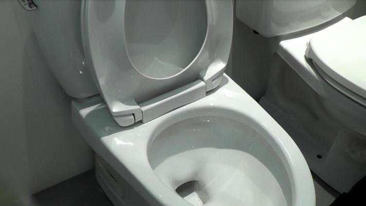 这3种马桶再便宜都不能买，半个月堵一回，谁买谁吃亏！