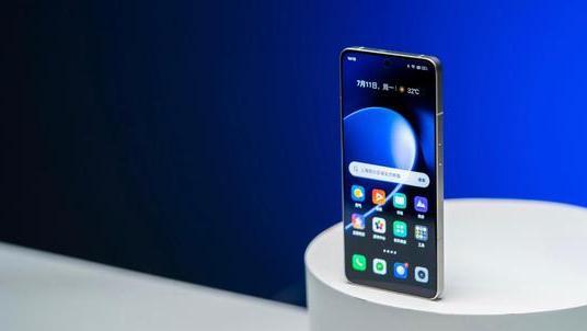 芯片|骁龙8+不再火龙？柔性直屏+100W快充+独显芯片，realme彻底爆发了