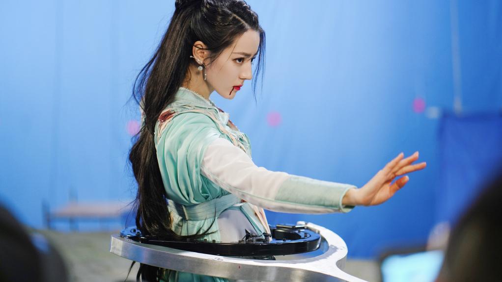 迪丽热巴|迪丽热巴新剧大爆，全网正片播放市占率top1，更新不够看剧粉求加更