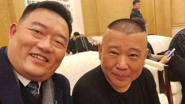 郭德纲|因坐公交车被说落魄潦倒，郭德纲师弟发文回应：就不开，气人不？