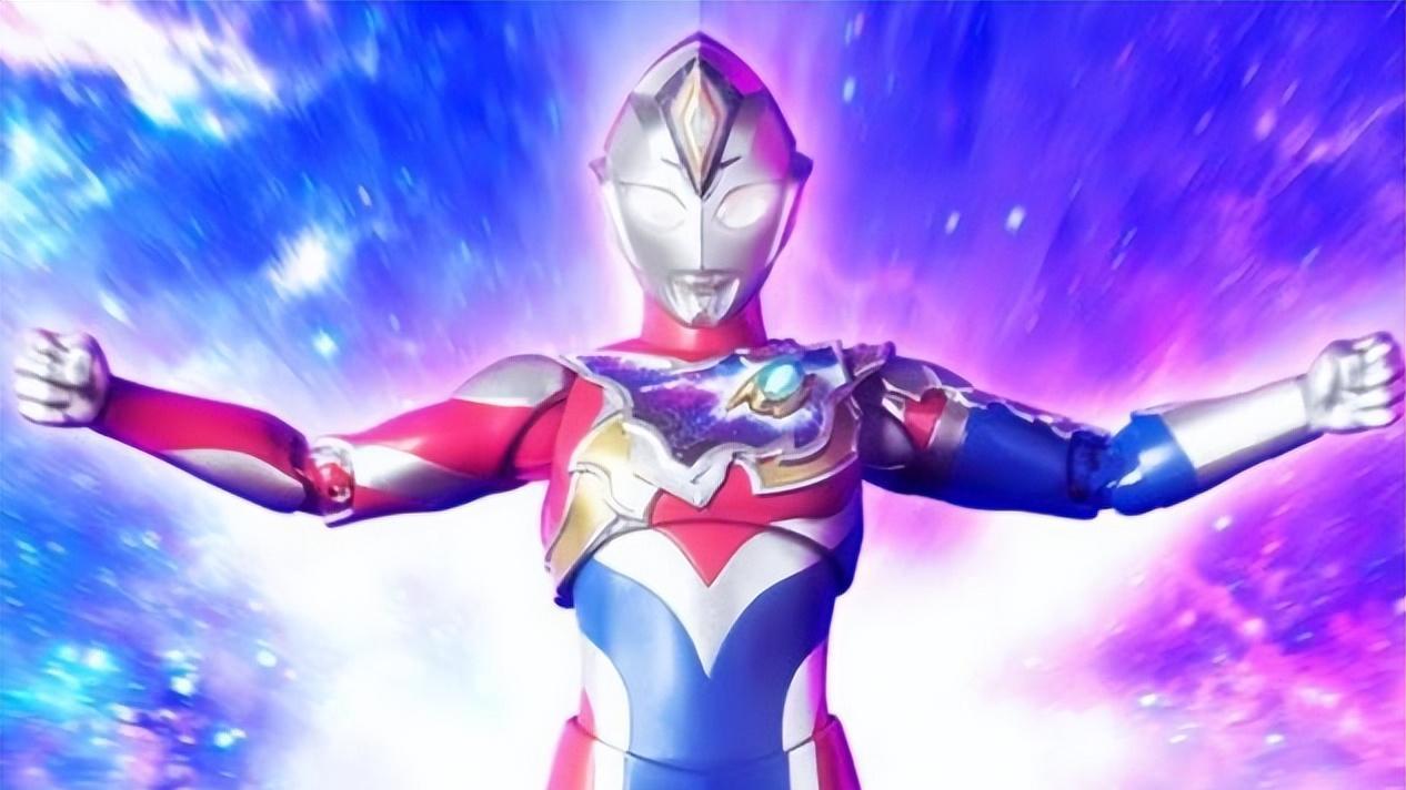 德凯奥特曼|《德凯奥特曼》日配9.8分，中配只有9.5分，中配真的略逊一筹吗？