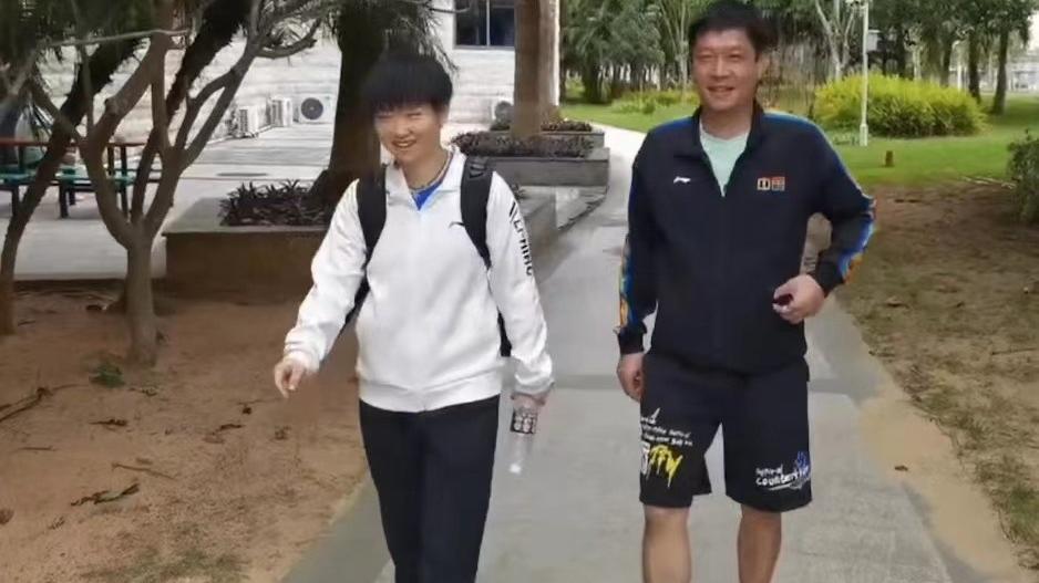 |国乒小魔王收到好消息！前世界冠军指导孙颖莎，李隼指出原因