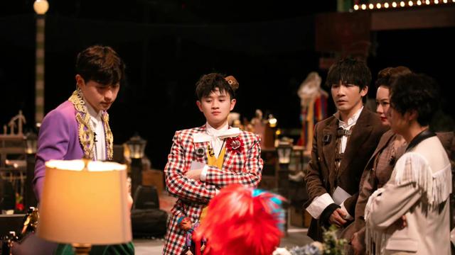 白敬亭|《明侦》开启收官录制，全明星阵容引期待，刘昊然回归白敬亭缺席