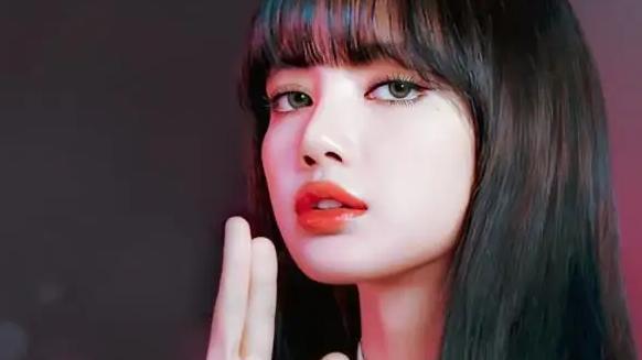 lisa|Lisa庆生照上热搜，欧美妆容被质疑像男人，粉丝远隔千里写信祝福