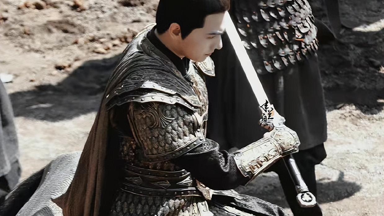 杨洋|杨洋《且试天下》战袍路透，颜值梦回夜华，女主颜值却忽高忽低？